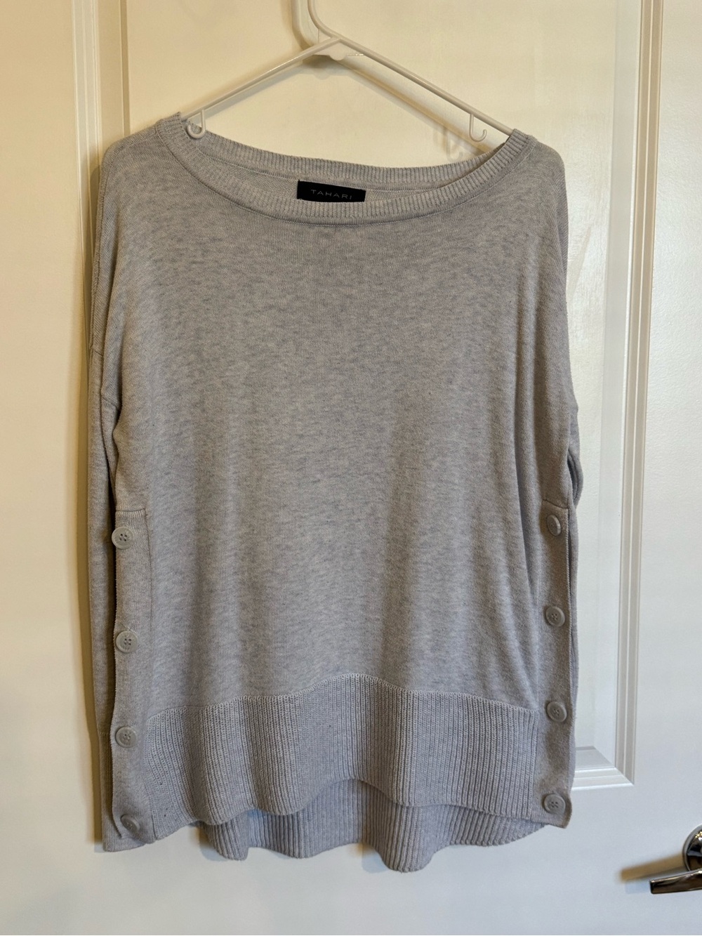$12 or Bundle 3/$30 - Tahari Light Gray Side-Button Knit Pullover, Size Medium